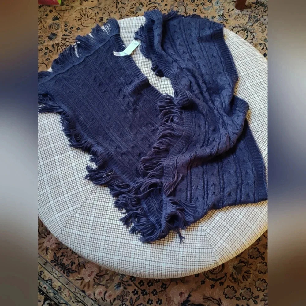 NWT Nordstrom Navy Blue Cable Knit Sweater Scarf Wrap with Fringe